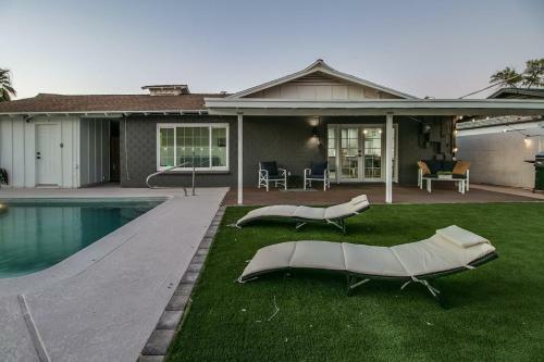 Prime Location - Modern New - Swim, Play And Relax