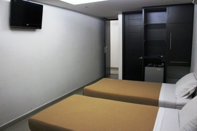 Hotel Platinum Plaza