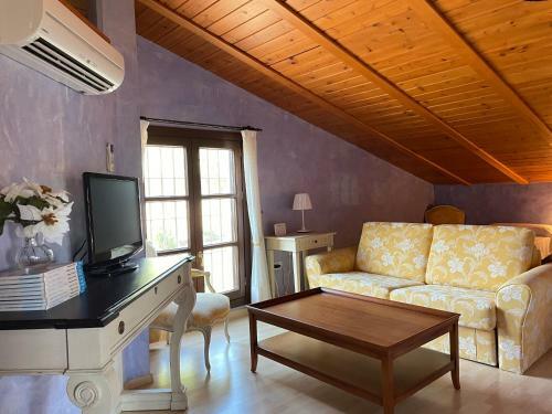 Casa Rural La Capachera En �lora