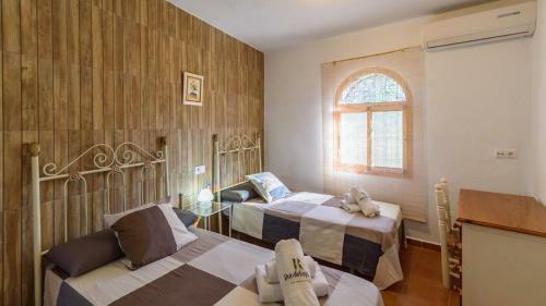 Villa Fuente Pint� Arenas By Ruralidays