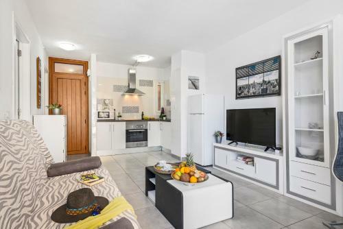 Apartamento Pool View, Next To Las Americas! Very Central!