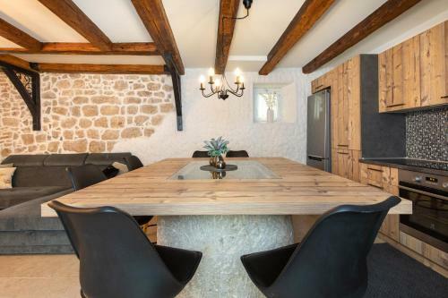 Casa Scala - 5* House In The Old Town Centre