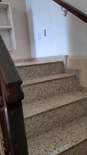 Casa No Per�, Bem Pr�ximo Das Praias E Shopping.