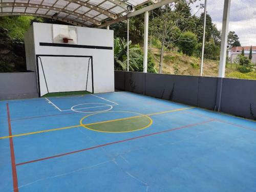 11 Bedroom Gym Luxury Villa - Heated Pool Jacuzzi