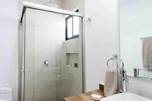 Apartamento Muy Cerca Mar. Confortable/seguro. Alberca