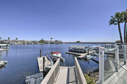 Discovery Bay Retreat With Balcony And Boat Dock!