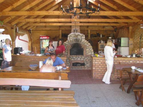 Hostal Erzs�bet Vend�gh�z - Csesznek
