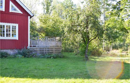 Nice Home In Holmsj� With Wifi And 3 Bedrooms