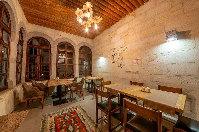 Hotel Kapalos Cave Suites