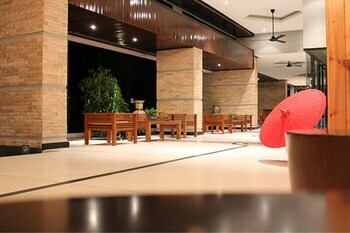 Hotel Weekender Resort & Spa