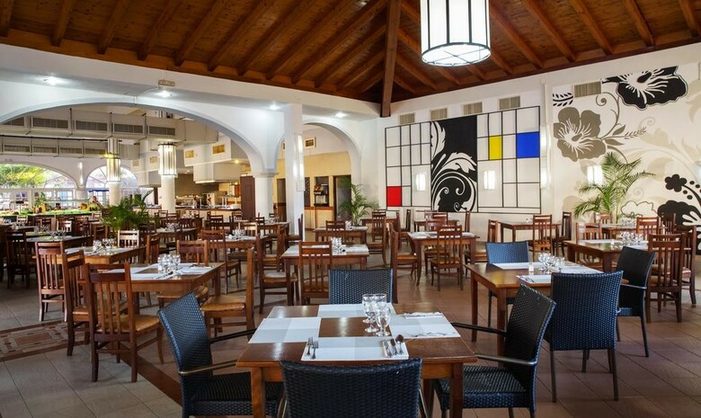 Hotel Starfish Cuatro Palmas