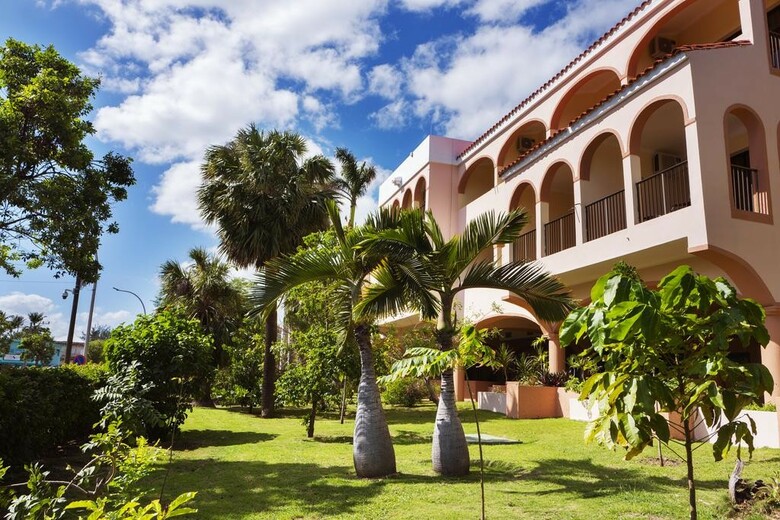 Hotel Starfish Cuatro Palmas