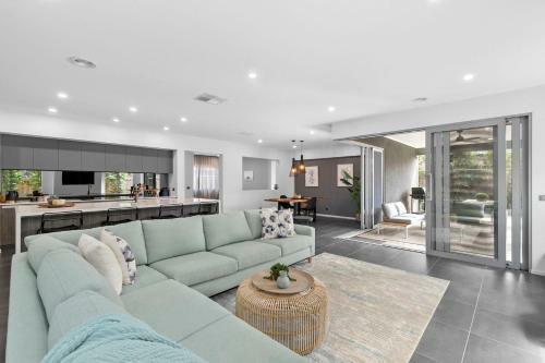 Sophisticated Abode 10 Minutes To Surf Coast Private Location