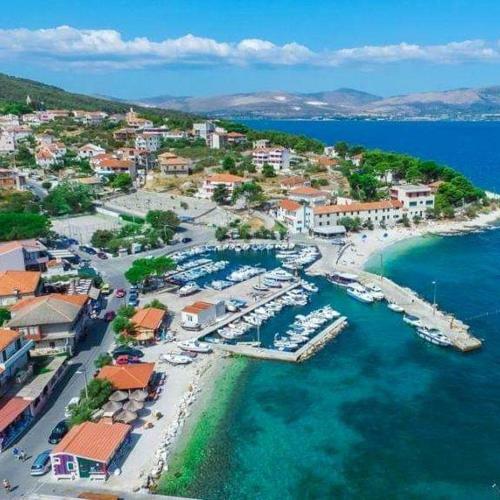 Apartments Komarac Apartment For Two Persons Plus Two Extra Beds