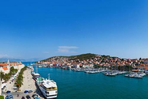 Apartments Komarac 250m Away From The Beach