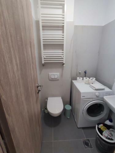Peaceful Apartment Near Airport