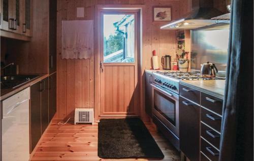 Three-bedroom Holiday Home In Sjusjoen