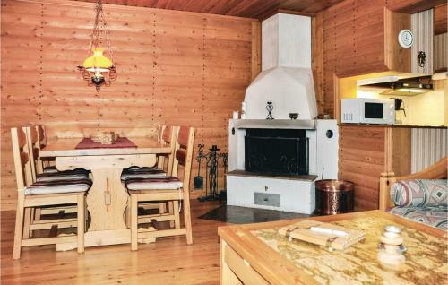 Awesome Home In Lima W/ Wifi And 1 Bedrooms