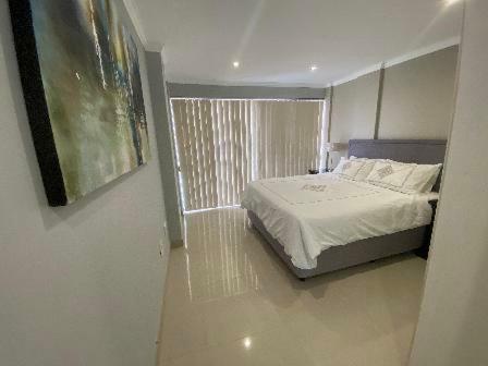 Lovely Two Bedroom Apartment With Sea Views
