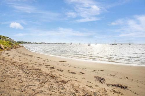 Apartamento Refreshing 2br Unit Near The Beach With Wifi