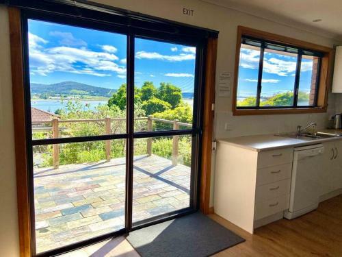 Baywatch St Helens 3 Bed 2 Bathrooms With Views