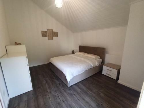 Apartamento Casa Vacanze Eureka "nel Cuore Di Quartino"