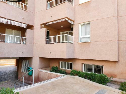 Practico Apartamento Con Piscina En Residencial Brezo Canet