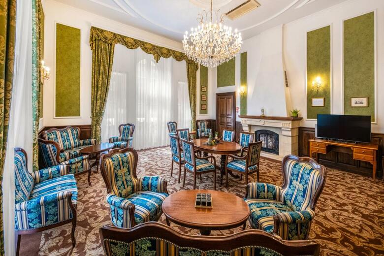 Kast�lyhotel Sasv�r Resort