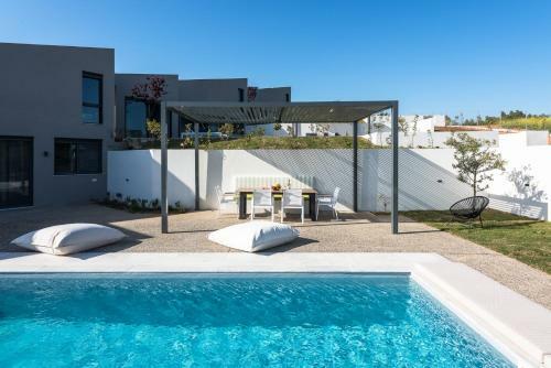 #luxlikehome Theeta Villas Elia
