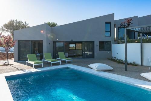 #luxlikehome Theeta Villas Elia