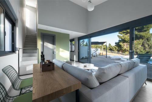 #luxlikehome Theeta Villas Elia
