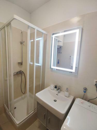 The Sunshine Apartment Near Split And Beach