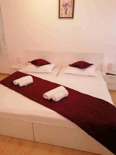 Hostal Ca La Mama Acas?