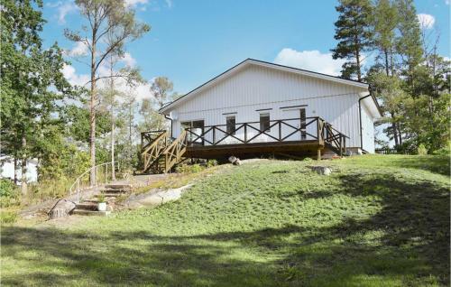 Awesome Home In Oskarshamn With 3 Bedrooms
