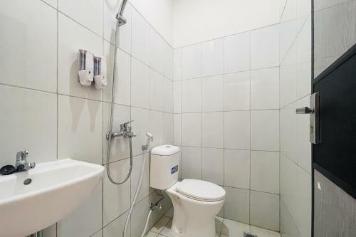 Urbanview Hotel Syariah Dj Gading Serpong