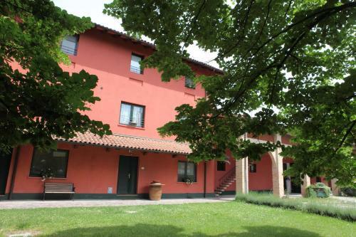 Agroturismo Agriturismo Isola Augusta