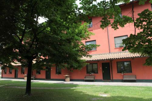 Agroturismo Agriturismo Isola Augusta