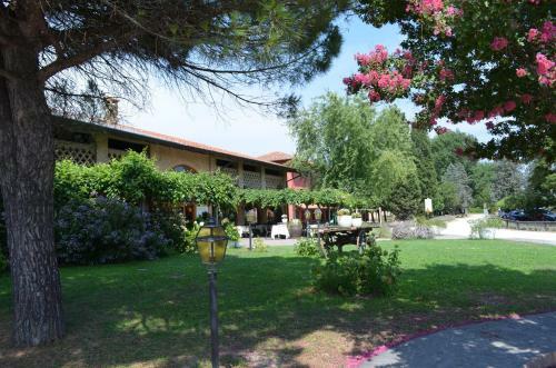 Agroturismo Agriturismo Isola Augusta