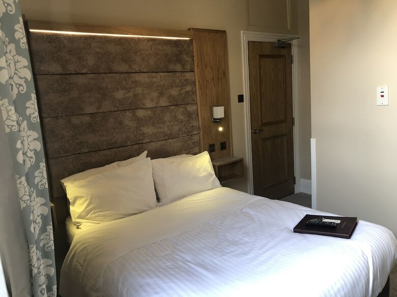 Bed & Breakfast Edgcumbe Guest House