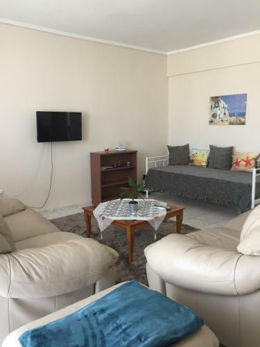 Apartment By The Beach With Amazing Sea View
