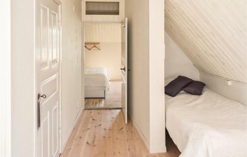 Amazing Home In Simrishamn W/ Wifi And 2 Bedrooms