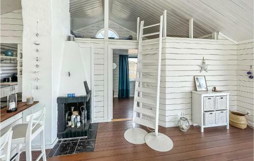Amazing Home In Dyr�n With Wifi And 3 Bedrooms