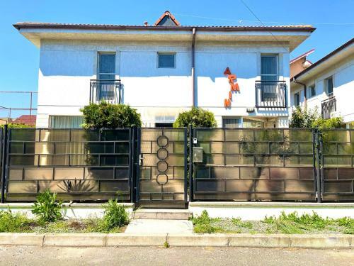 Hostal Emma And Armin Apartments & Garden