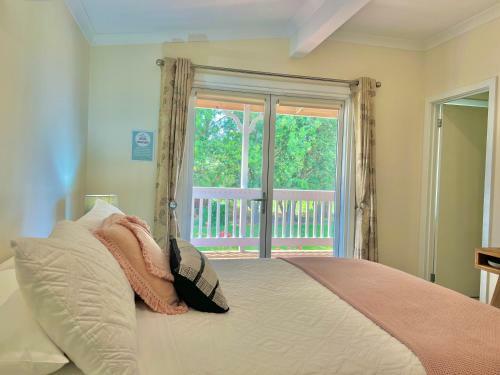 Hostal Galbraith Beach Studios