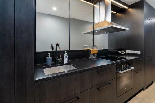 Apartamento Chic Lakeside 1-bed Above The Kingston Foreshore