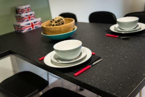 Zeni Apartments 6 Bed Apartment In Central Exeter