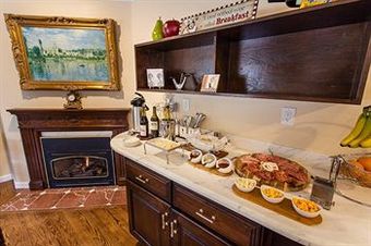 Posada The Vendange Carmel Inn & Suites