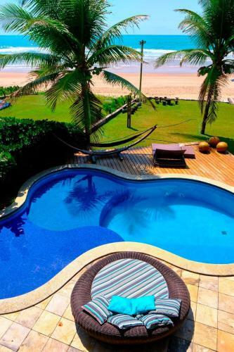 Casa Em Porto De Galinhas Com Piscina A Beira Mar