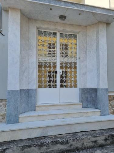 Hall Apartments & Rooms - Ath Airport