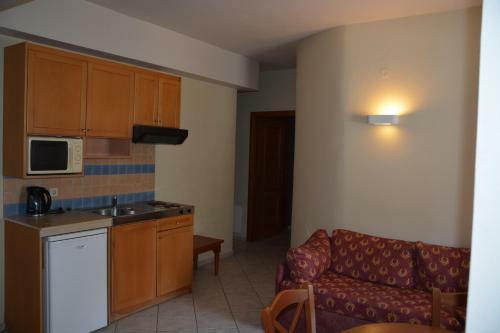 Eleni Beach Apartment